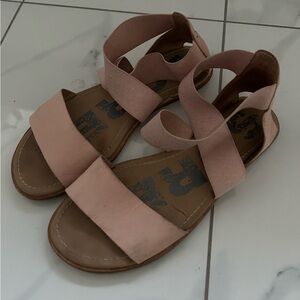 Sorel leather sandals size 8.5